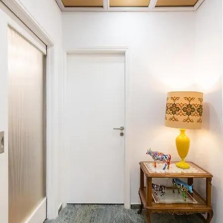 A Short Walk To Syntagma And Plaka By Athenian Homes *