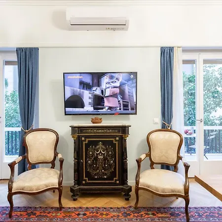 A Short Walk To Syntagma And Plaka By Athenian Homes Apartment *