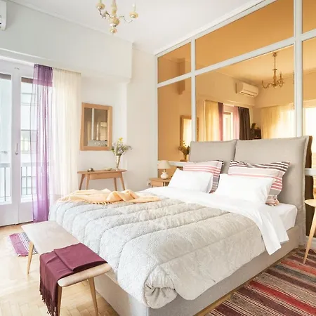Apartment A Short Walk To Syntagma And Plaka By Athenian Homes *