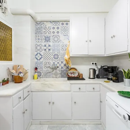 A Short Walk To Syntagma And Plaka By Athenian Homes Apartment Athens